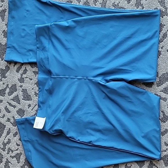 NEW w/tag NIKE TIGHT FIT MID RISE LEGGINGS with FLARE BOTTOM - Picture 4 of 7